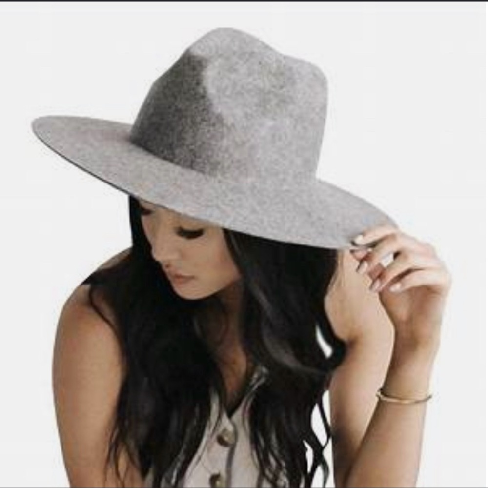 Gigi Pip Scottie Wide Brim w/ tan leather hat band - Picture 2 of 8
